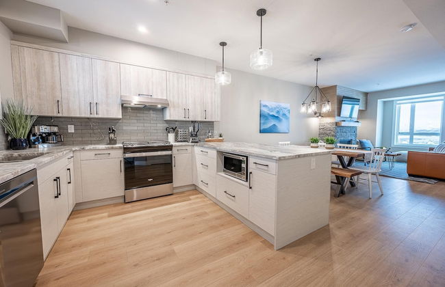Grizzly Ridge Getaway Brand New, Hot Tub, Sleeps 11 - Foto 10