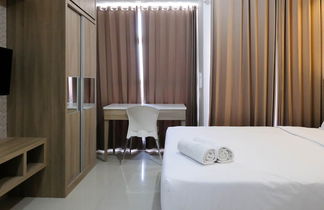 Foto 1 - Best Choice And Compact Studio At Apartment Taman Melati Surabaya