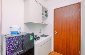 Photo 3 - Cozy And Comfort Stay Studio Room At Gunung Putri Square Apartment