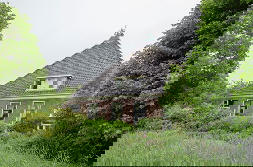 Foto 1 - Modern Farmhouse in Molkwerum Near the Lake