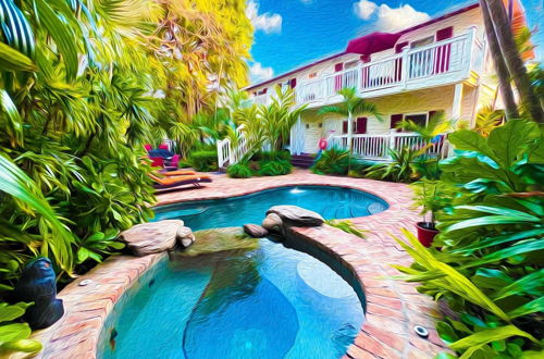 Foto 4 - Emma's Escape by Avantstay Key West Central w/ Shared Pool & Hot Tub Month Long Stays Only