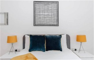 Photo 3 - Stunning 2-bedroom Apartment in Birmingham City