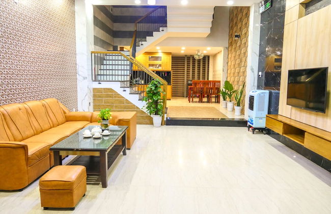 T P Luxury House - Foto 1