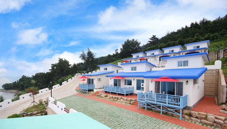 Foto 1 - Namhae Blue & White Pension