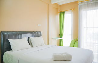 Photo 1 - Cozy Studio Apartment at Tamansari Skylounge near Soetta Airport