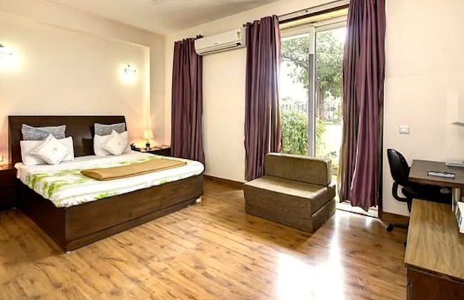 Perch Service Apartment- Sector 40 - Photo 10