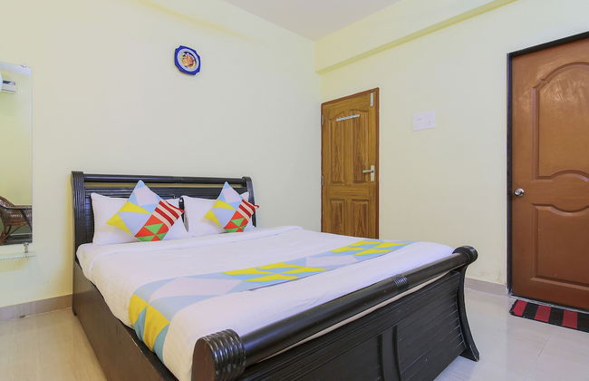 OYO 15360 Home Elegant 2BHK Siolim - Foto 2
