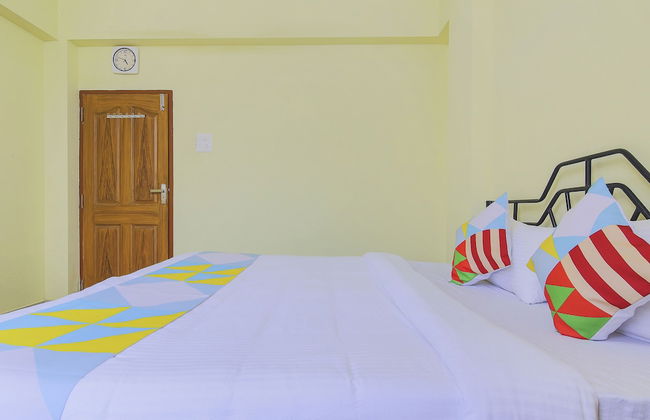 OYO 15360 Home Elegant 2BHK Siolim - Foto 11