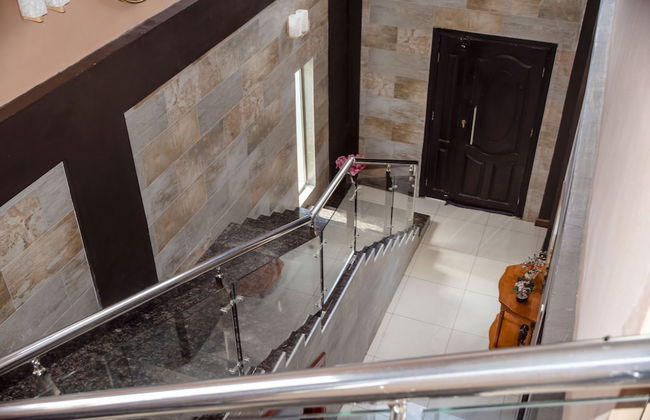 Lusaka Luxe: Your Private Oasis Awaits in the Heart of Zambia - Foto 11