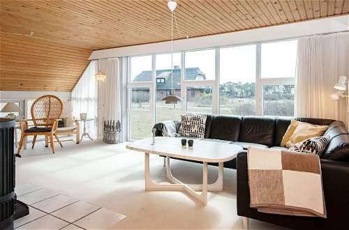 Photo 8 - 7 Person Holiday Home in Blåvand