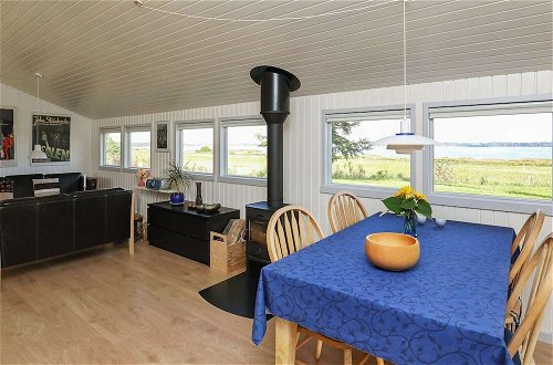 Photo 5 - 4 Person Holiday Home in Hojslev