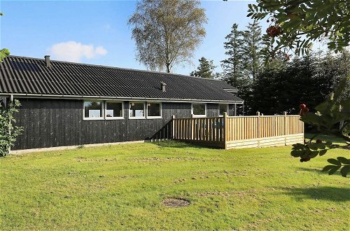 Photo 11 - 4 Person Holiday Home in Hojslev