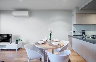 Photo 2 - Sweet Apartment At Centro Melbourne