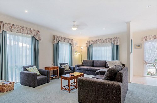 Photo 9 - Cosy Unit at 2-3 Wyndham in Cowes