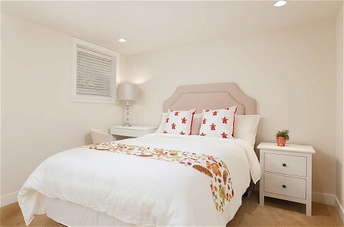 Foto 5 - Cozy 3 Bedroom Suite near Queen Elizabeth Park