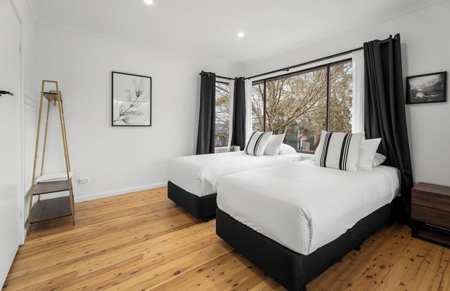 Montblu at Echo Point - Photo 21