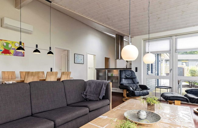 8 Person Holiday Home in Skals - Foto 18