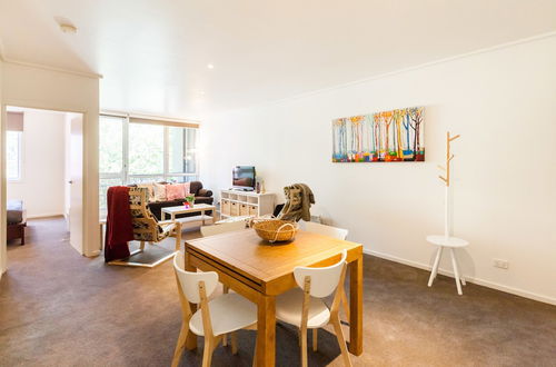 Photo 10 - NAOMI, 2BDR South Melbourne Apartment