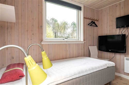Photo 12 - 8 Person Holiday Home in Albaek