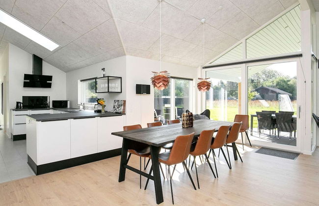 8 Person Holiday Home in Bindslev - Foto 10