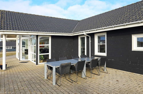 Photo 25 - 10 Person Holiday Home in Lokken