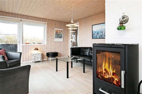 Foto 6 - Cosy Holiday Home in Ebeltoft With Beach Nearby