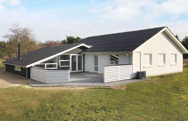 Tasteful Holiday Home in Vejers Strand near Sea - Foto 1