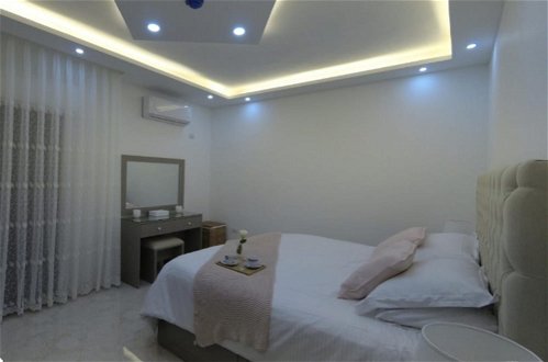 Photo 8 - Amazing one Bedroom Apartment in Amman,elwebdah 1