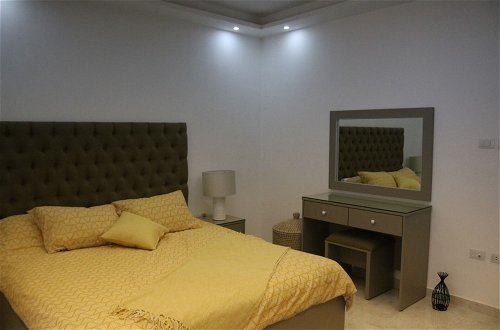 Foto 1 - Amazing one Bedroom Apartment in Amman,elwebdah 8