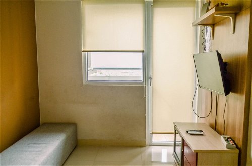Photo 8 - Comfort And Simple 2Br At Green Pramuka City Apartment
