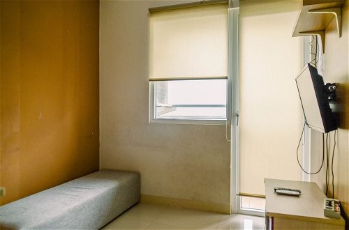Photo 7 - Comfort And Simple 2Br At Green Pramuka City Apartment