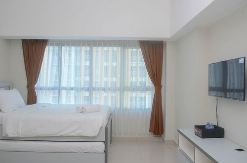 Photo 12 - Elegant and Simply Studio Springlake Summarecon Apartment