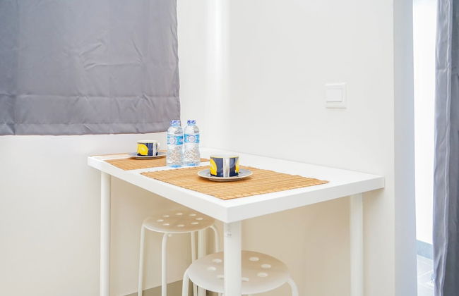 Elegant Studio Parkland Avenue Apartment - Photo 14