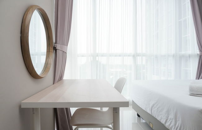 Lavish 1BR at Ciputra International Apartment - Foto 4