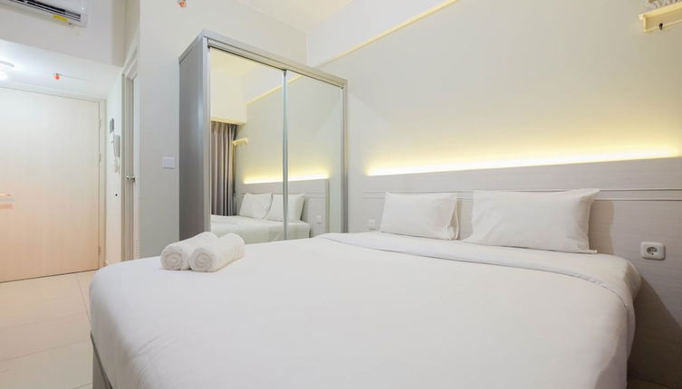 Photo 1 - Elegant Studio Room at Springlake Summarecon Apartment