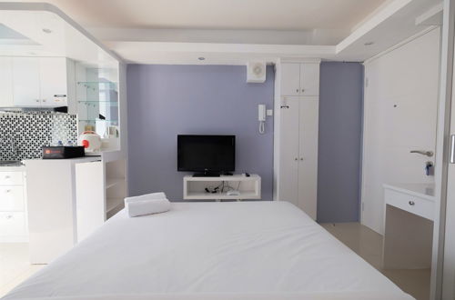 Photo 18 - Best Deal Studio Bassura Apartment