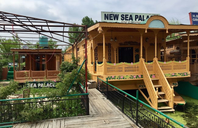 New Sea Palace Houseboats - Photo 1