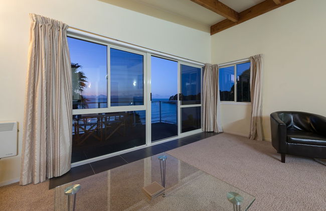 By the Bay Beachfront Apartments - Foto 33