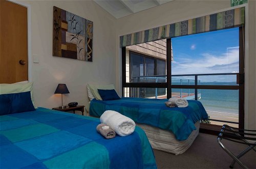 Photo 8 - By the Bay Beachfront Apartments