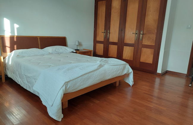 Holiday Home 2 Minutes From the Beach and Close to Major Tourist Attractions! - Photo 3