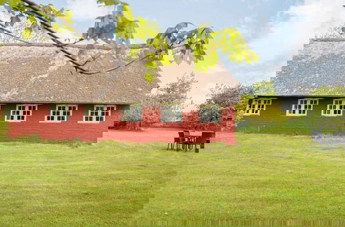 Foto 14 - 5 Person Holiday Home in Romo