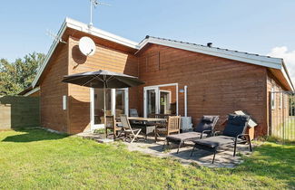 Foto 1 - 6 Person Holiday Home in Asnaes