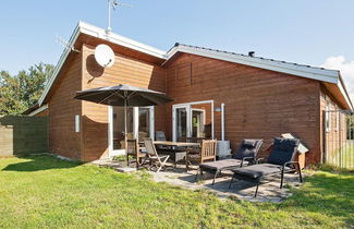 Foto 1 - 6 Person Holiday Home in Asnaes