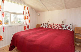 Foto 1 - 6 Person Holiday Home in Gilleleje