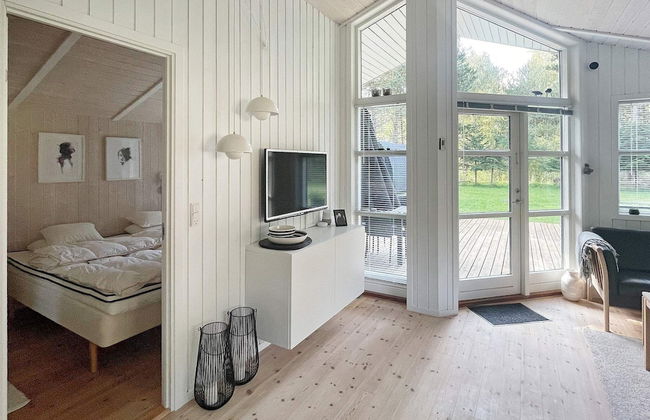 Adorable Holiday Home in Lolland near Sea - Photo 3