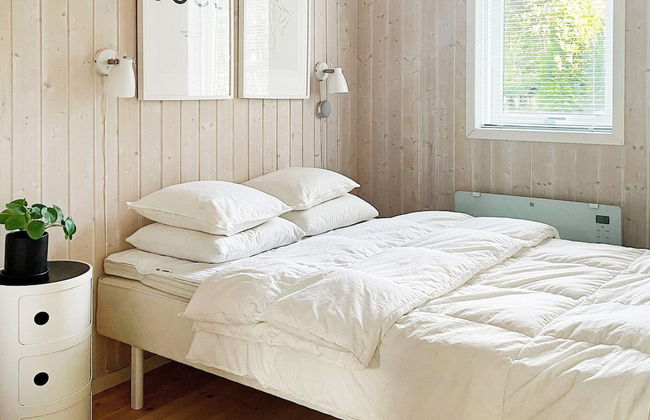 Adorable Holiday Home in Lolland near Sea - Photo 2