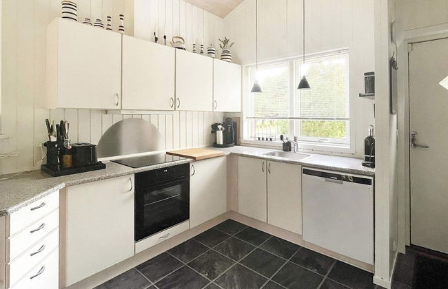 Adorable Holiday Home in Lolland near Sea - Photo 7