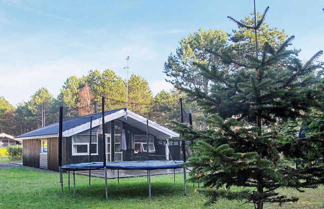 Adorable Holiday Home in Lolland near Sea - Photo 1