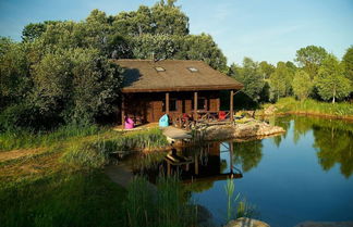 Foto 1 - Villa With Sauna and hot tub on the Lakeshore