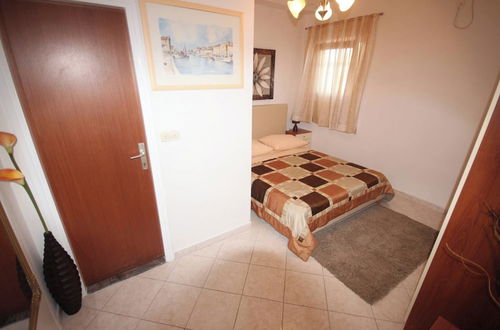 Photo 4 - Small Apartment For A Great Holiday